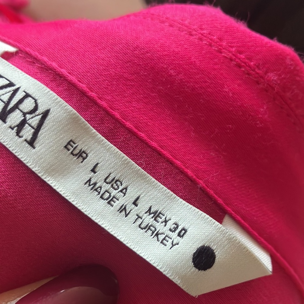 Pink shoulder pads dress - Picture 9 of 14
